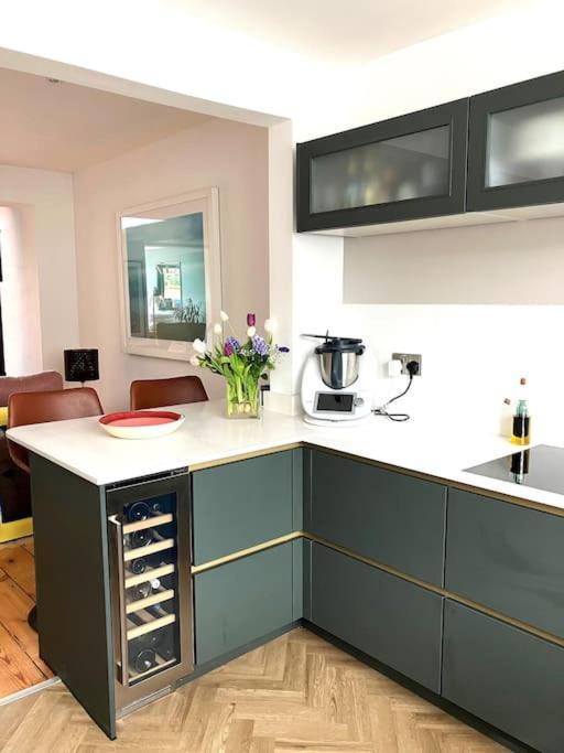 Our Beautifully Renovated Home Chichester Kültér fotó